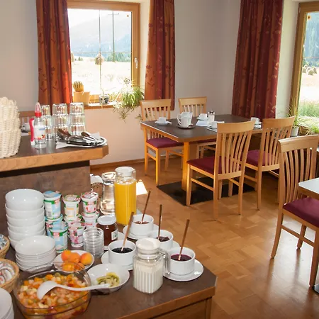 招待所 Haus Guggenberger 3*