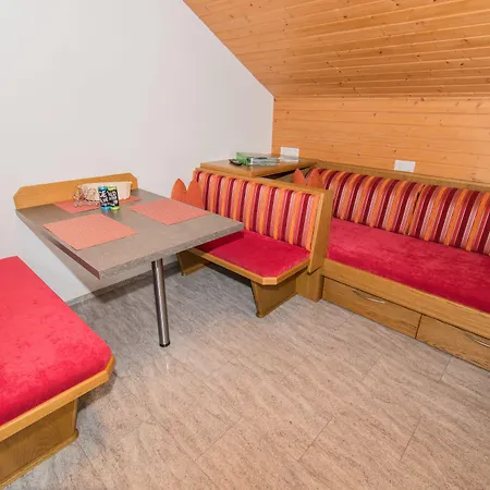 Haus Guggenberger 招待所