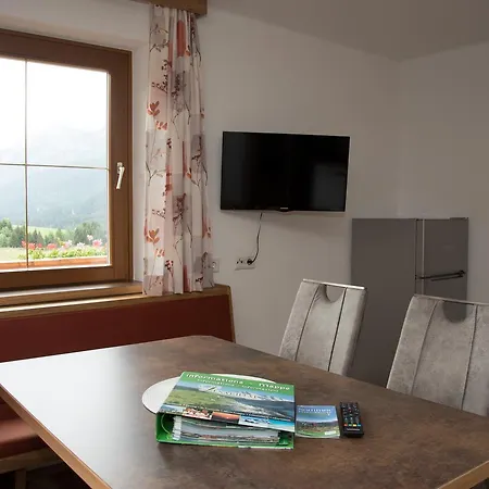 Haus Guggenberger 3* 列兴