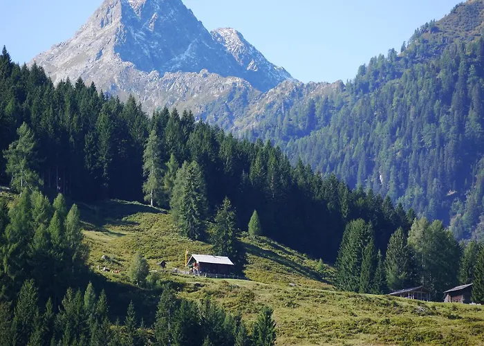 Haus Guggenberger 招待所 列兴
