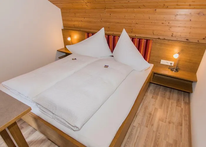 Haus Guggenberger 3* 列兴